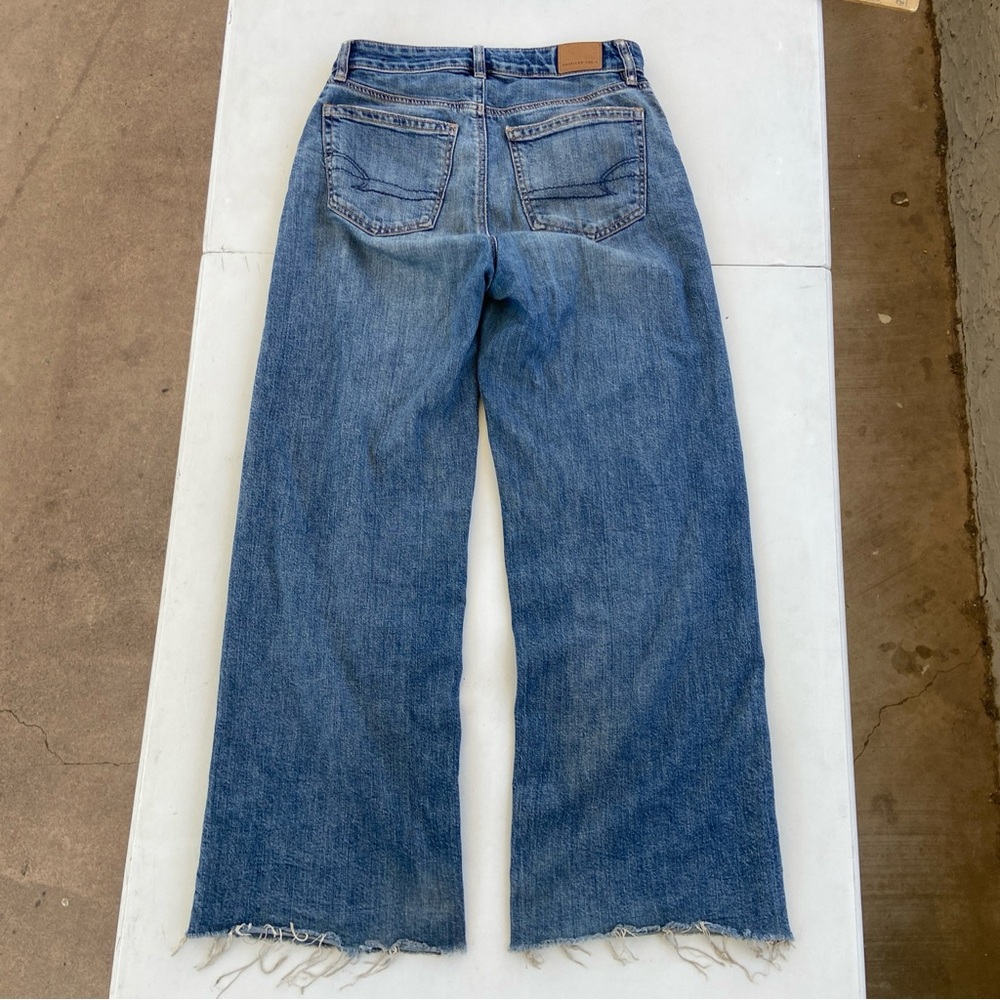 American Eagle Super High-Rise Baggy Wide Leg Frayed Hem Dis Blue Jean 2 26r - Picture 6 of 8